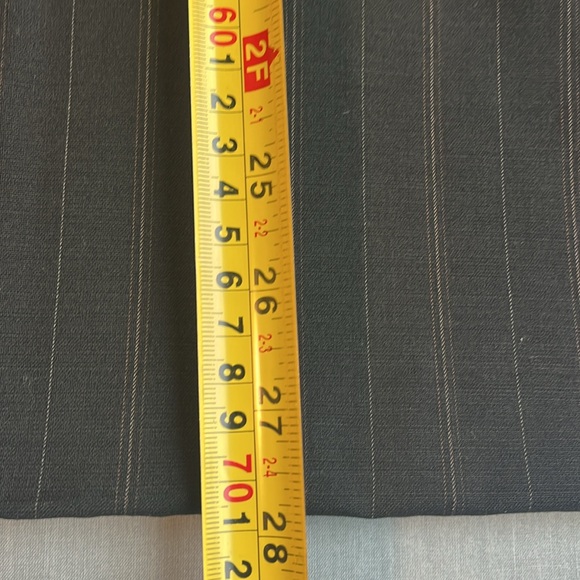 D&G pinstriped skirt - Picture 12 of 13